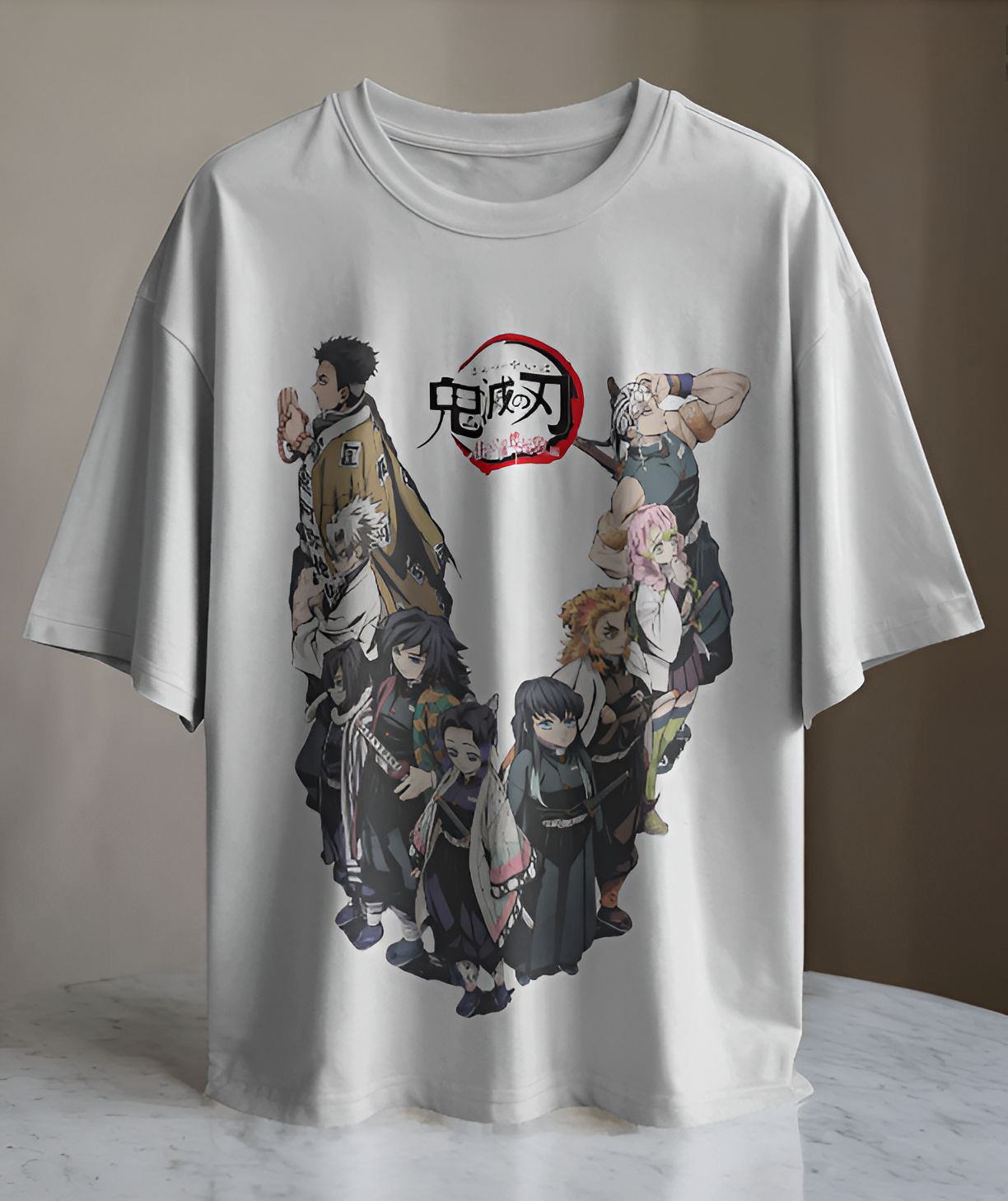 Camiseta Demon Slayer | Pilares vs Lunas Superiores | Diseño oversize blanco