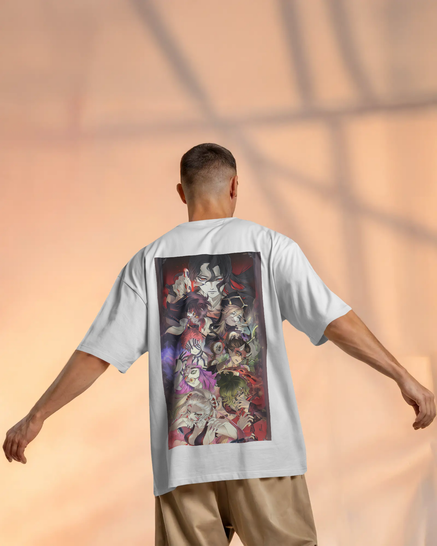 Camiseta Demon Slayer | Pilares vs Lunas Superiores | Diseño oversize blanco